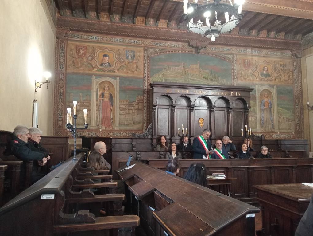 Cortona e Paternopoli: quarantacinque anni di amicizia e di solidarietà.  