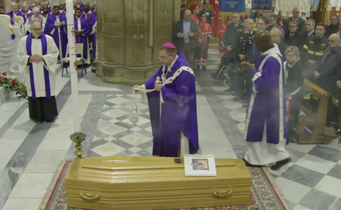 L’ultimo saluto cristiano di Arezzo all’ arcivescovo emerito Riccardo Fontana