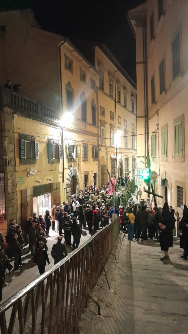 Un Venerdì Santo all’antica, testimonianza di vita cristiana  secolare .
