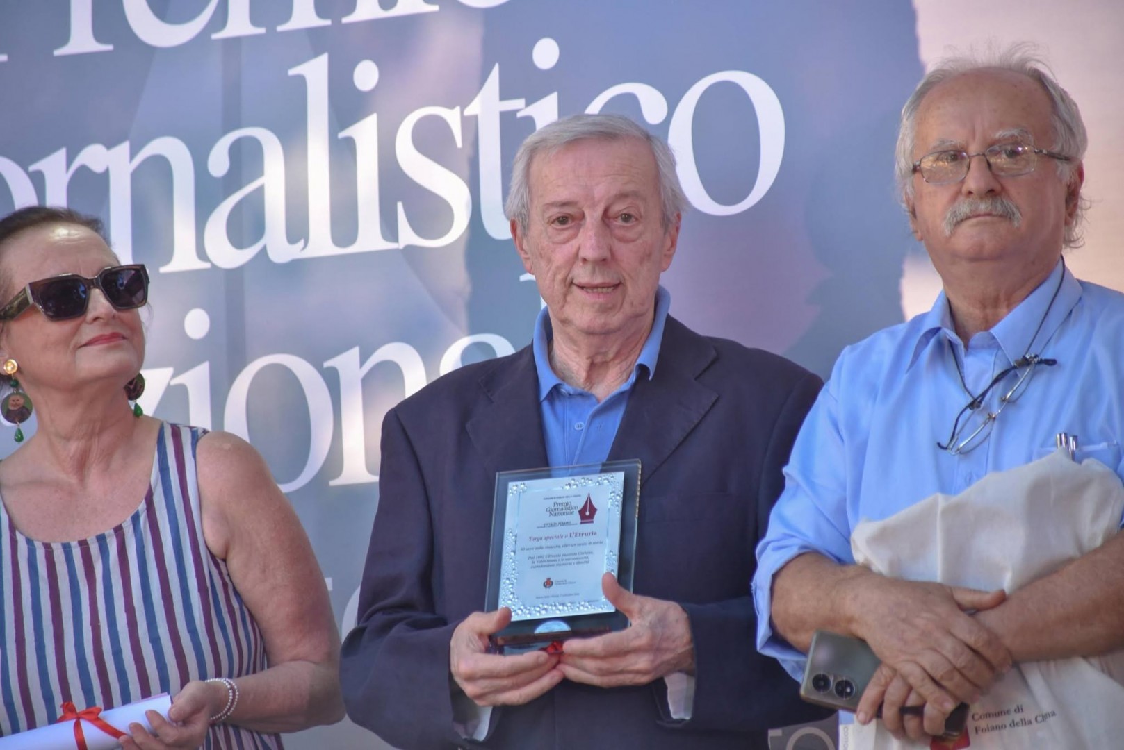 Targa speciale del Premio Giornalistico Città di Foiano a L'Etruria