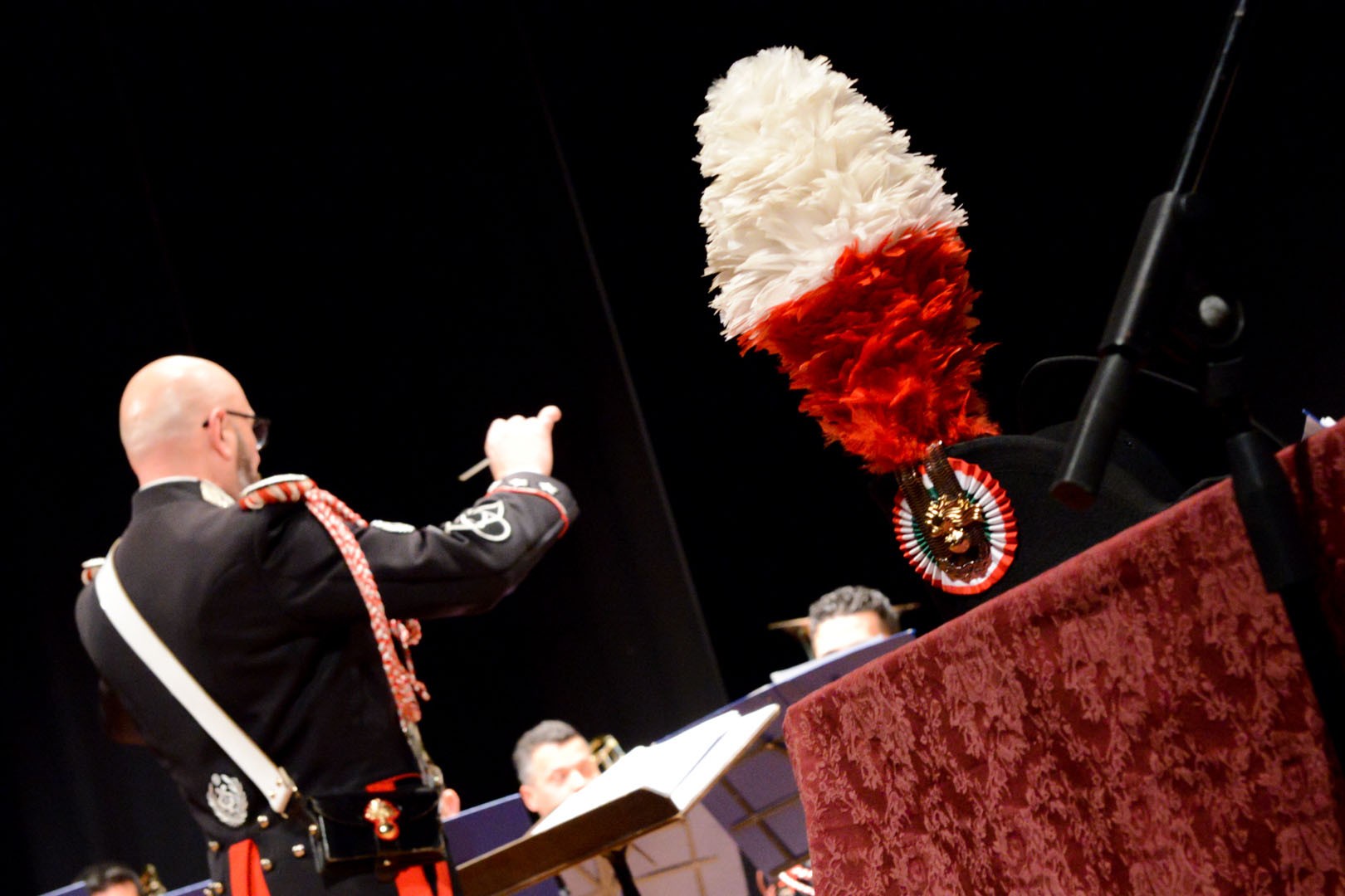 Chiusi: Straordinario successo per il Concerto di Natale della Fanfara dei Carabinieri di Firenze per beneficenza