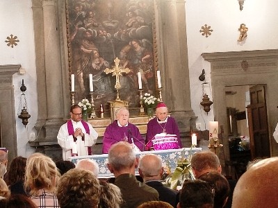 Grande manifestazione di  affetto e di preghiera cristiana di Borgo Ossaia e di Cortona  per Maurizio Lovari