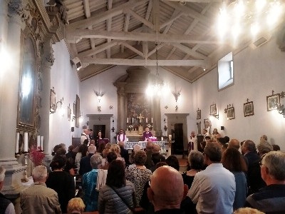 Grande manifestazione di  affetto e di preghiera cristiana di Borgo Ossaia e di Cortona  per Maurizio Lovari