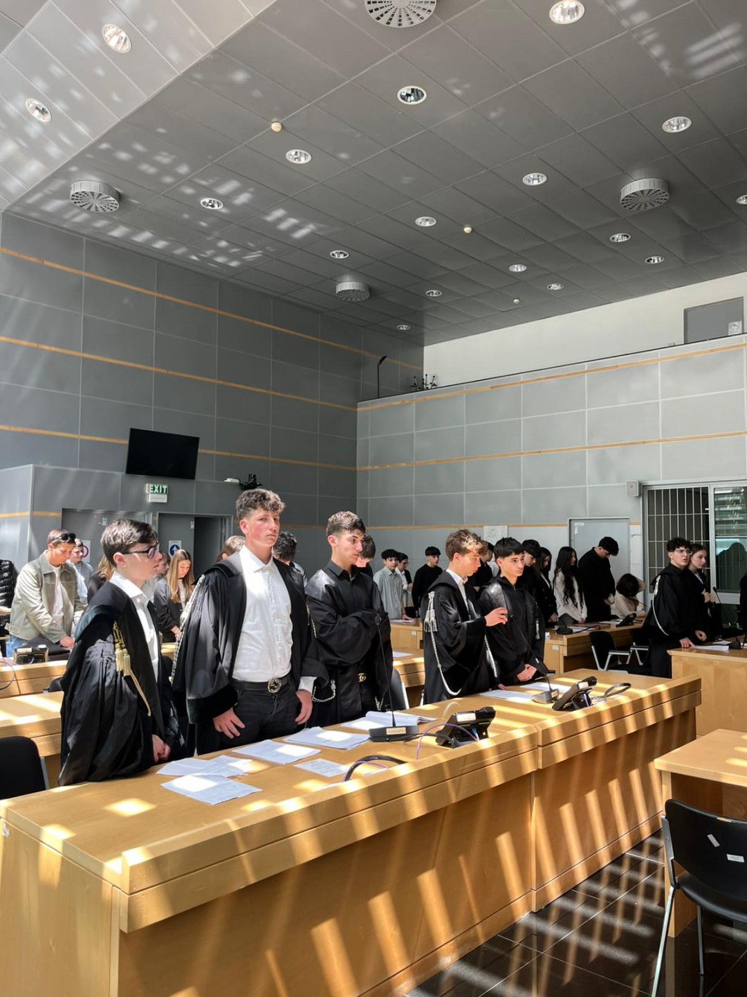 Giovani in Aula: Gli studenti dell’IIS Luca Signorelli protagonisti di un processo simulato al Tribunale di Arezzo