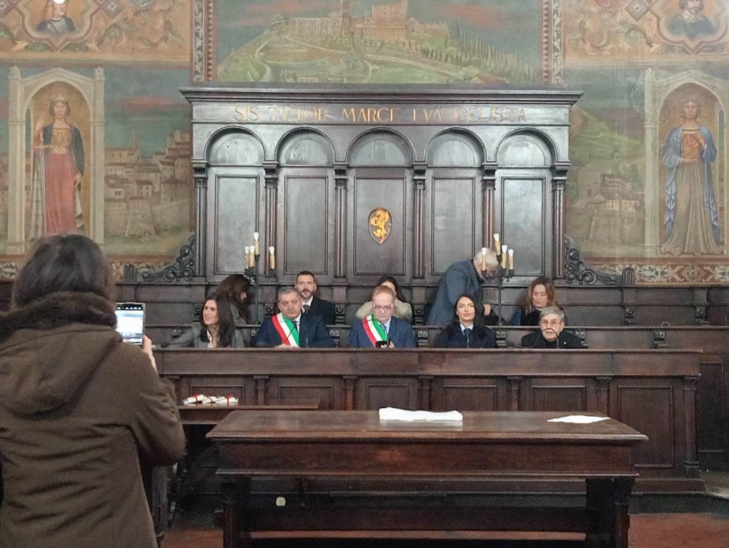 Cortona e Paternopoli: quarantacinque anni di amicizia e di solidarietà.  