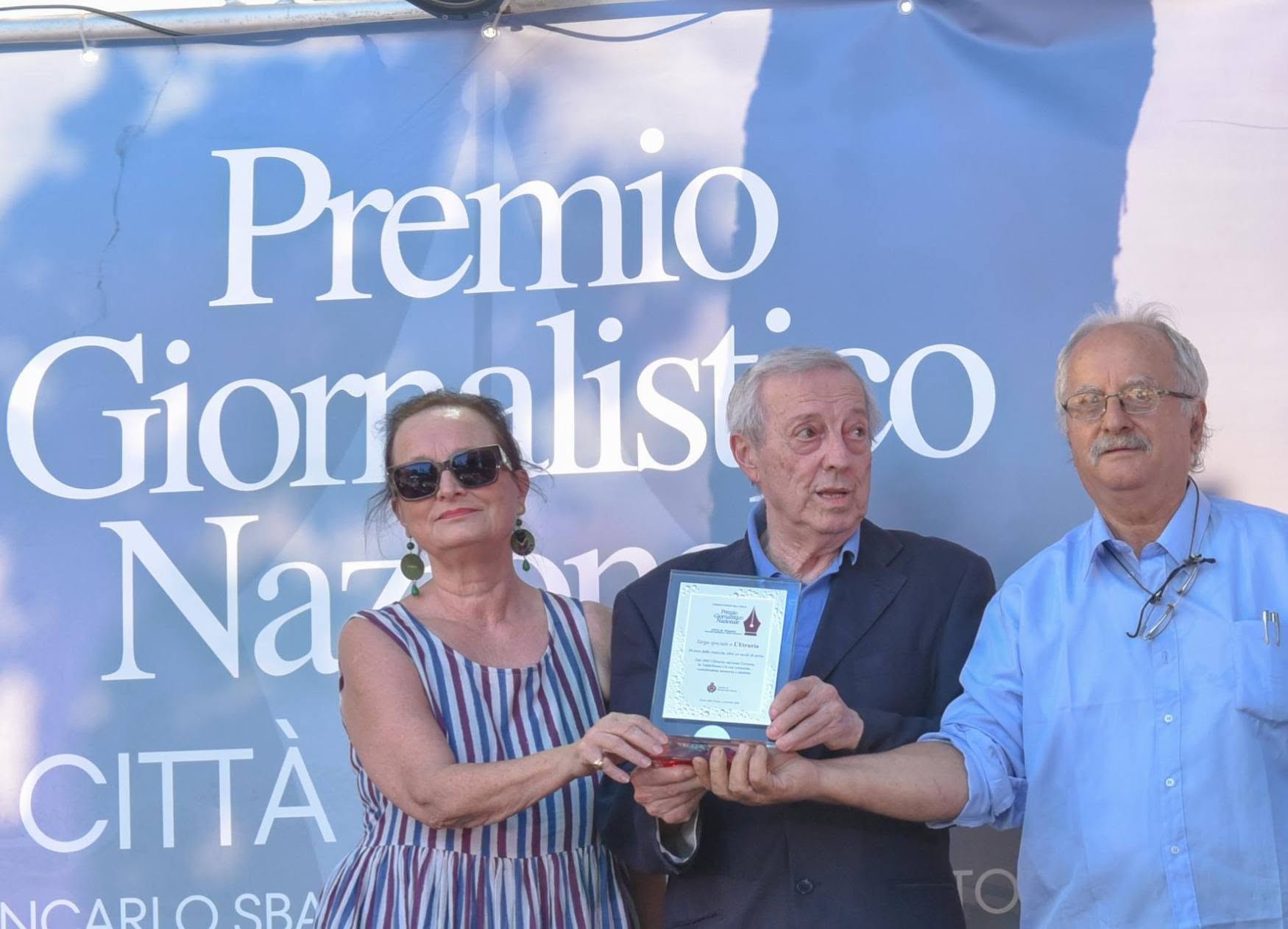Targa speciale del Premio Giornalistico Città di Foiano a L'Etruria