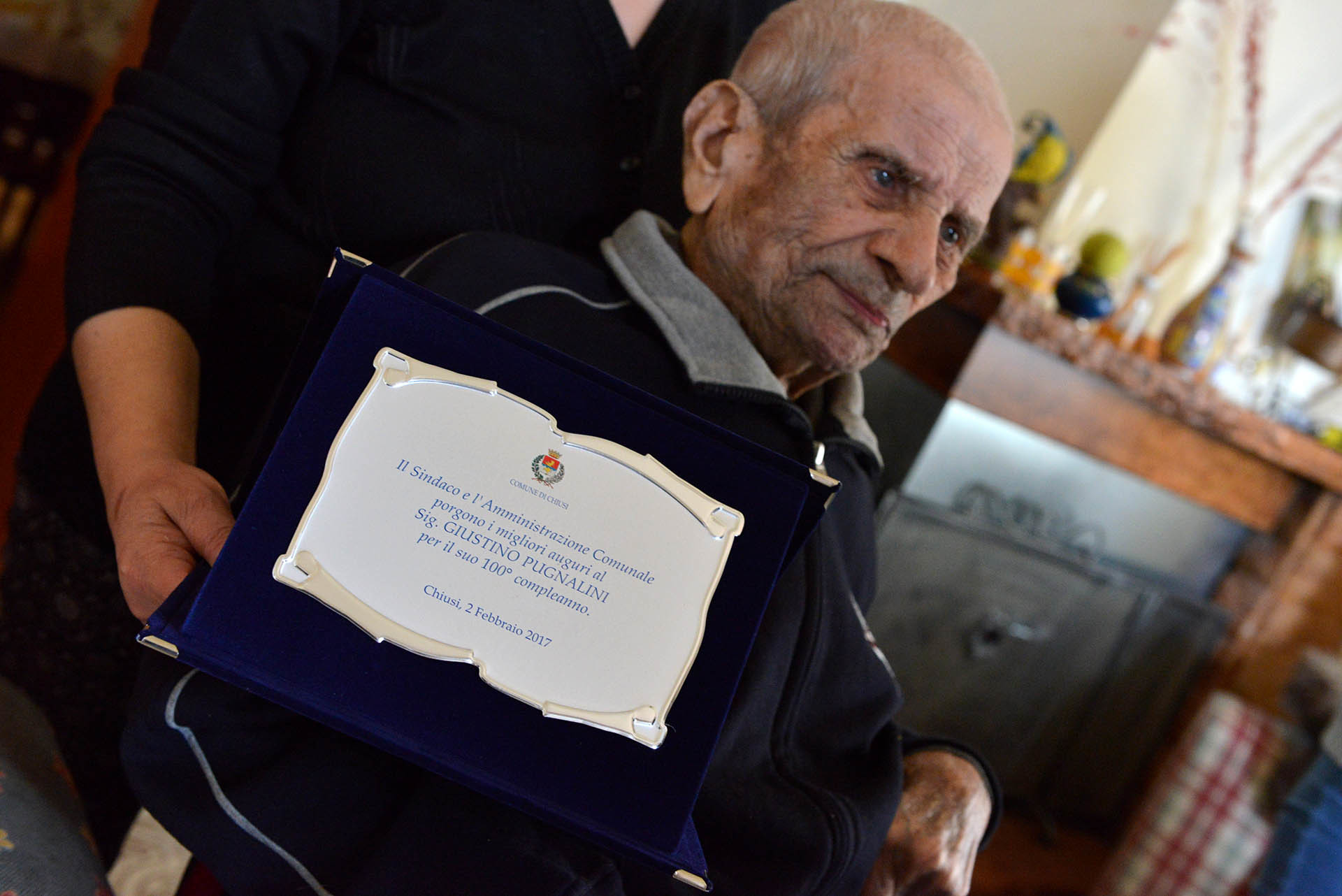 Chiusi: Auguri per i 100 anni di nonna Santina e nonno Giustino