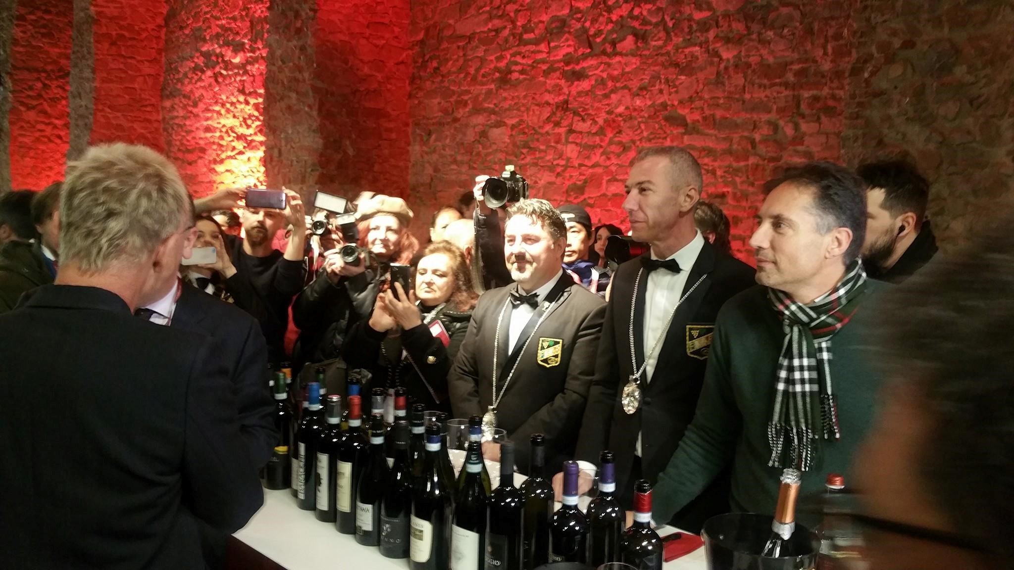 Anteprime di Toscana e Buy Wine: successo per i vini di Cortona degustati anche da Sting