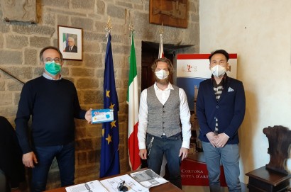 Imprenditori donano mascherine al comune di Cortona