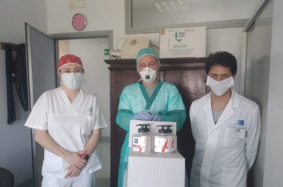L’associazione Amici di Vada dona disinfettante all’ospedale della Fratta