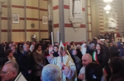 Il forte invito dell'Arcivescovo emerito di Lucca: ritrovare la preghiera, fare chiesa domestica.