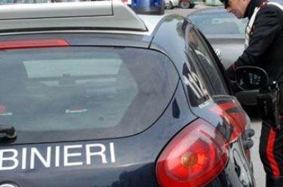 Alla guida sotto l'effetto di sostanze stupefacenti, denunciato dai carabinieri