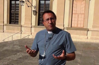 Arezzo: assemblea cristiana con il vescovo Andrea Migliavacca per l'apertura dell'anno pastorale