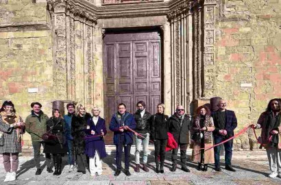 Duomo di Arezzo: inaugurato il restauro del portale arenario e del portone ligneo