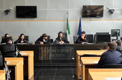 Giovani in Aula: Gli studenti dell’IIS Luca Signorelli protagonisti di un processo simulato al Tribunale di Arezzo