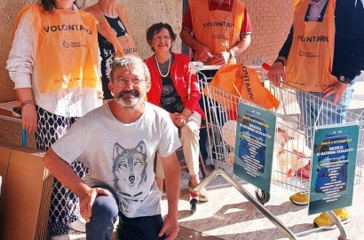 Raccolta di materiale scolastico alla Coop di Camucia
