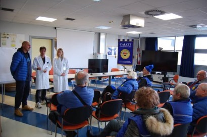 Babbo Natale arriva al reparto di Emodialisi dell’ Ospedale Santa Margherita della Fratta con il Calcit Valdichiana.