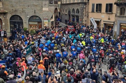 Cortona per un giorno capitale mondiale del ciclismo