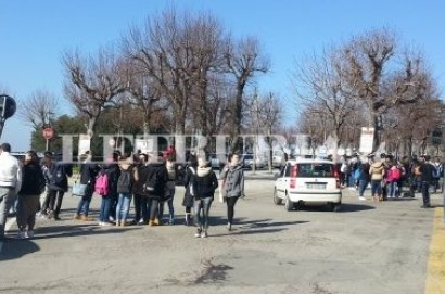 Cortona, studenti in protesta per la fermata degli autobus al mercato