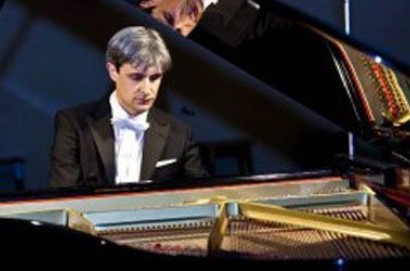Il pianista cortonese Attesti prosegue il tour in Europa