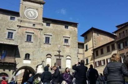 Gli amici di Ottobrunn a Cortona per un omaggio alle vittime di Falzano e per una settimana di pace