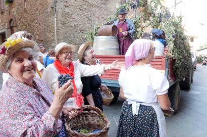 Chiusi: La Festa dell’Uva e del Vino riempie il centro storico