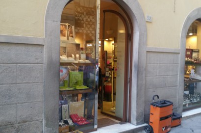 Furto in gioielleria a Cortona, ladri bloccano Rugapiana in piena notte