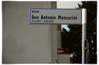 Una piazza per Don Antonio - le foto della giornata