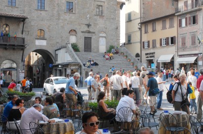 Cosap, cosa cambia a Cortona  per negozi e  pubblici esercizi