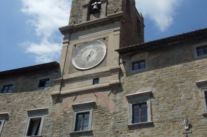 Partono i lavori per il restauro dell’orologio della torre del palazzo comunale di Cortona
