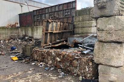 Sequestro dei Carabinieri Forestali di un centro di recupero di materiali ferrosi a Cortona