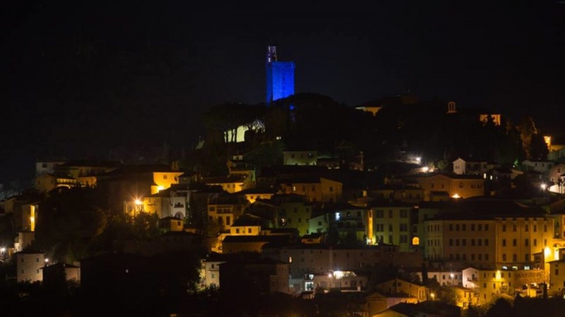 Colorata di blue la Torre del Cassero per il progetto “Light it Up Blue”