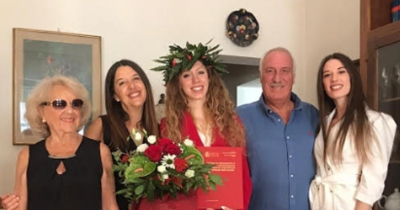 Eleonora Mazzei si è brillantemente laureata