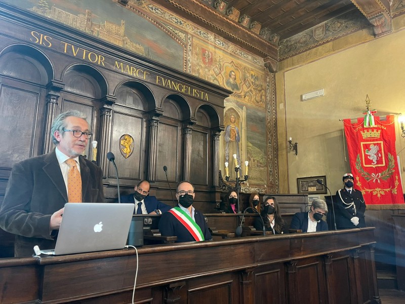 Cortona, la cerimonia di conferimento della cittadinanza onoraria al Milite Ignoto