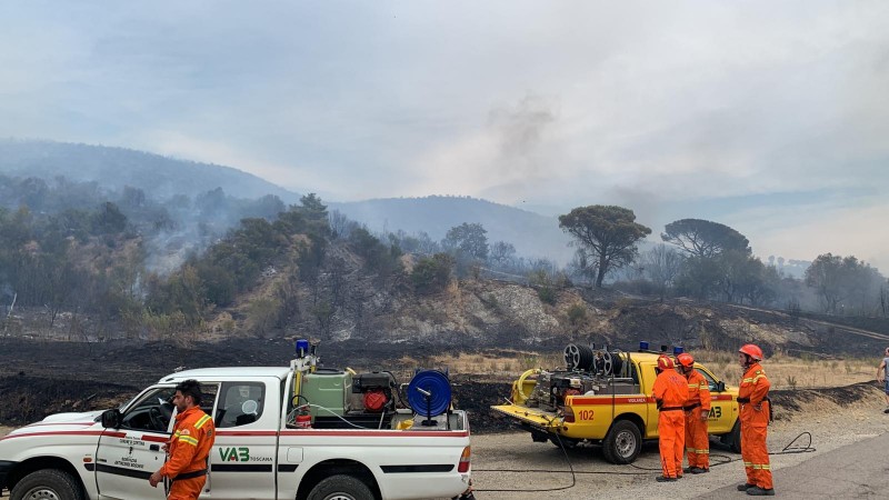 Incendio a Terontola, ancora a Montegualandro