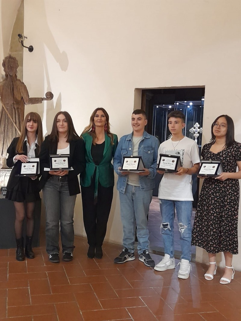 Concorso di Poesia Patrizia Buracchi: successo per gli studenti dell'Istituto Signorelli