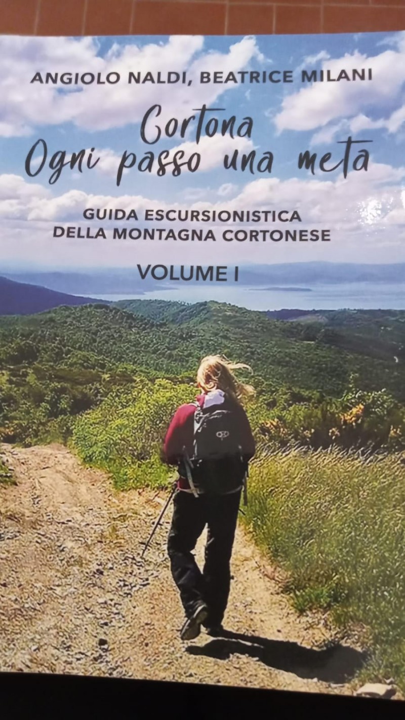 Presentata al Museo Francesco Sandrelli la Guida escursionistica della montagna cortonese