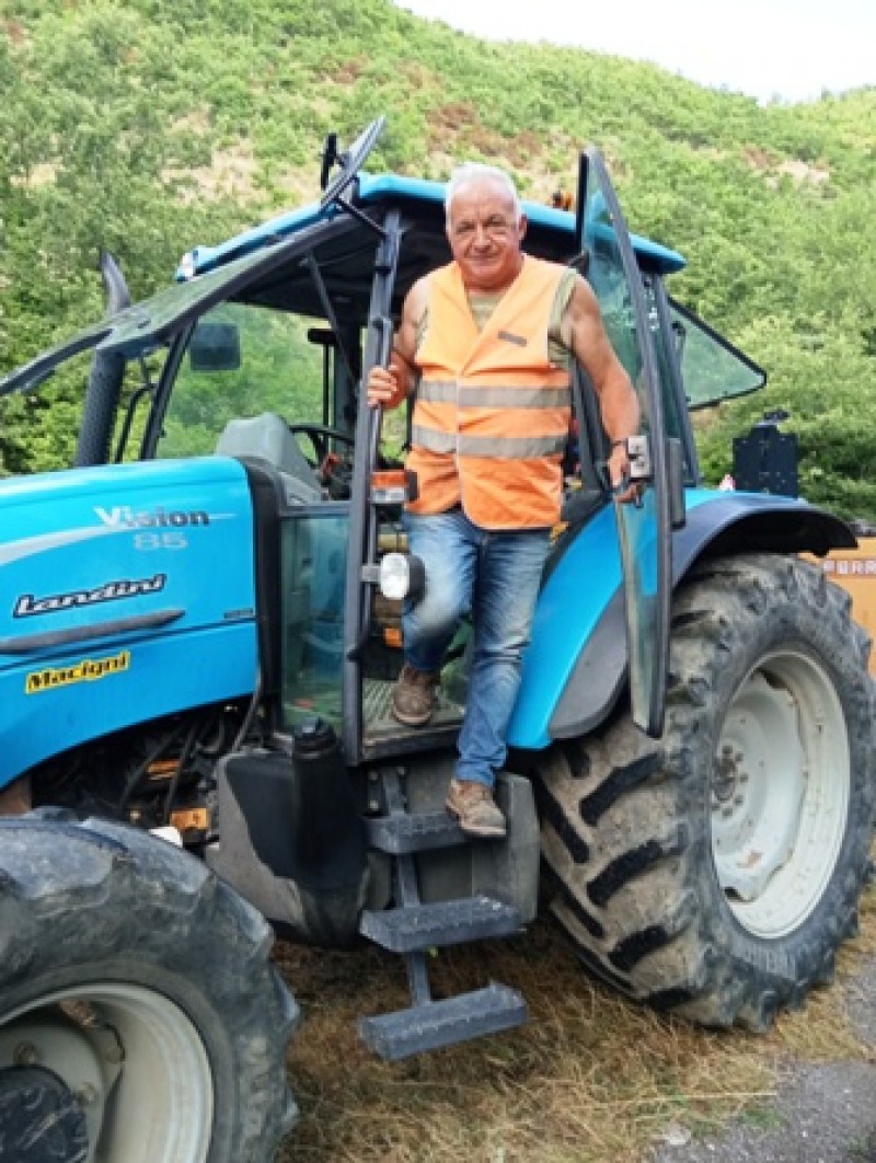 Maurizio Ragnini, maestro agricoltore e selvicoltore in Vaglie di Cortona