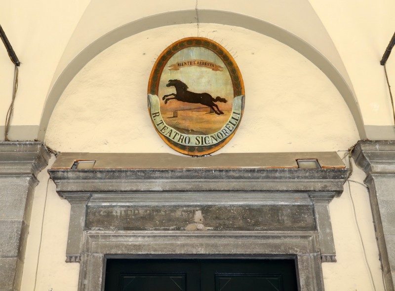 Il Teatro Signorelli non può restare in silenzio.