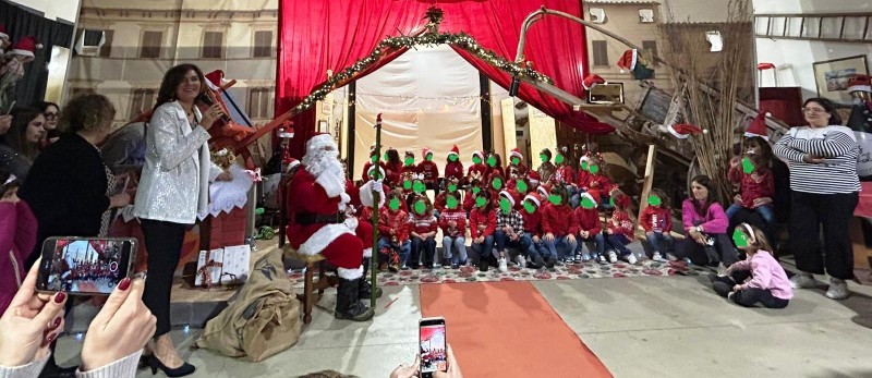 Il “ Buon Natale” dei bambini della Scuola dell’Infanzia di Fratta