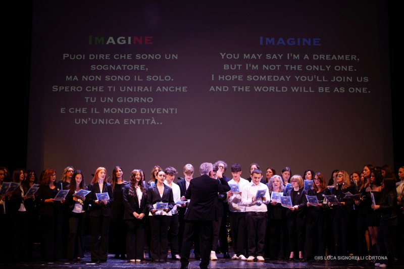 Conclusa la tanto attesa “Notte a Teatro”, uno degli appuntamenti più sentiti e amati dell’IIS “L. Signorelli