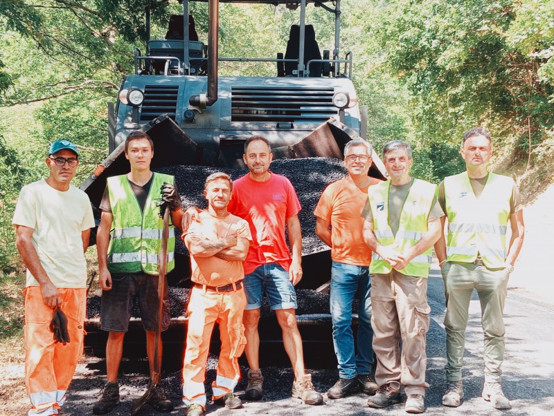 Riasfaltati alcuni tratti della SP34