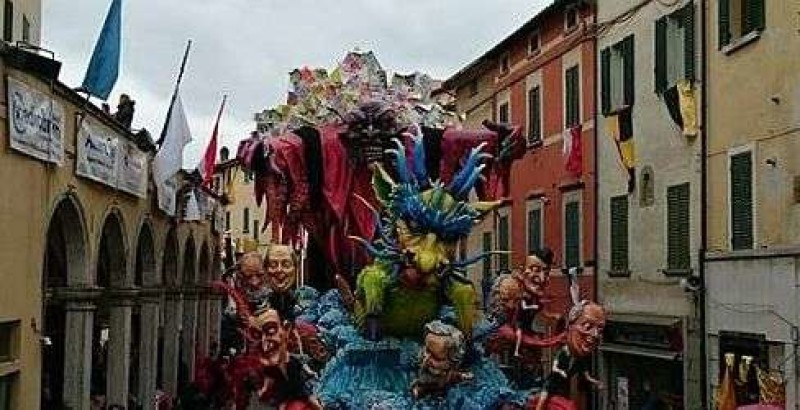 Carnevale di Foiano: domenica il ritorno (dopo 100 anni) in Viale Umberto I