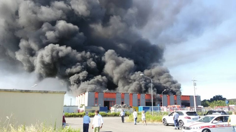 Incendio a Foiano, disposte nuove misure per i cittadini