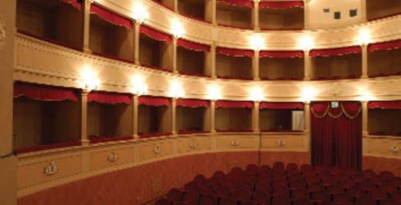 Venerdì 22 maggio "Una nobile rivoluzione" al Teatro Verdi di Monte S.Savino