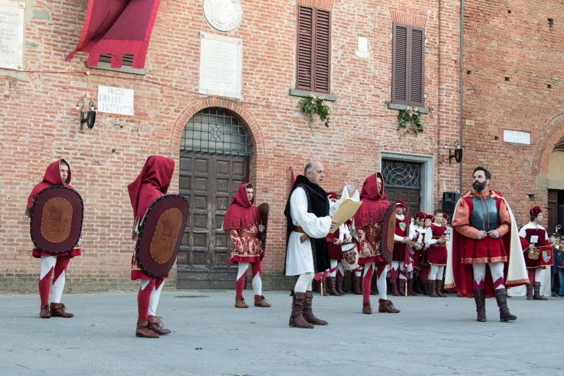A Torrita di Siena inizia il Palio dei Somari 2018: ed è subito festa