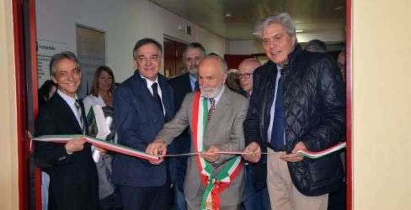 Taglio del nastro del nuovo reparto di oncologia di Arezzo