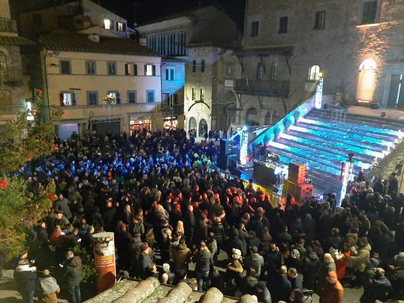Festa di capodanno: grande successo a Cortona